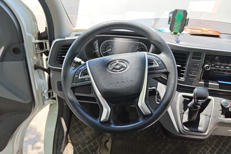 Used SAIC MAXUS Xintu V80  Steering Wheel