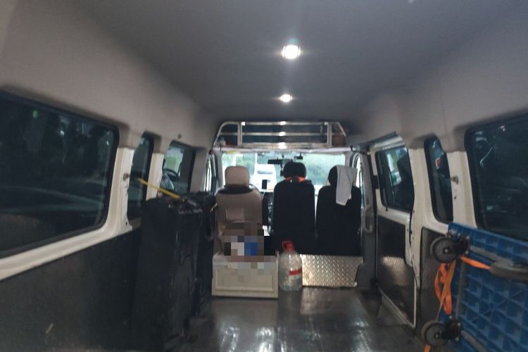 Used SAIC MAXUS Xintu V80  Trunk