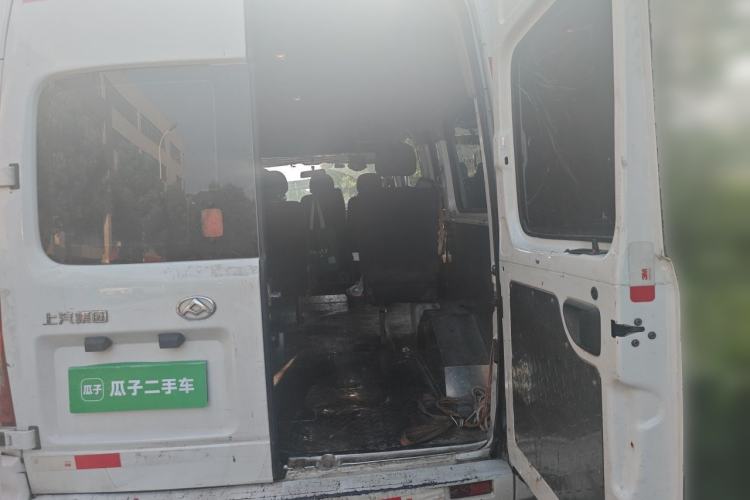 Used SAIC MAXUS Xintu V80  Trunk