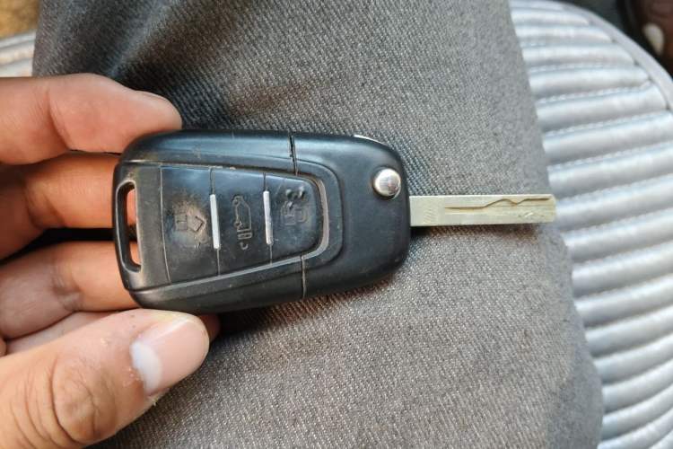 Used SAIC MAXUS Xintu V80  Vehicle Key