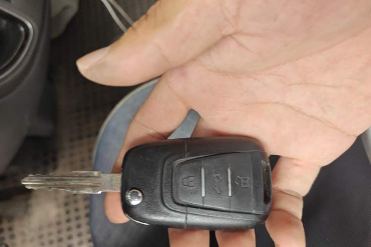 Used SAIC MAXUS Xintu V80  Vehicle Key