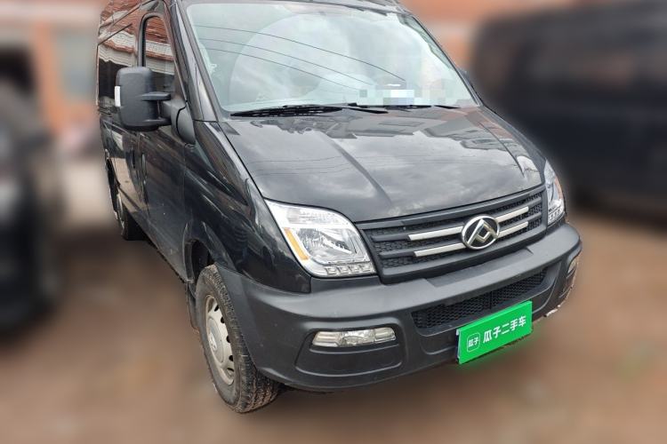 Used SAIC MAXUS Xintu V80 2023 2.0T AMT Classic Aoyuntong Short Wheelbase Mid-Roof 5/6-Seater Front Right 45 Deg