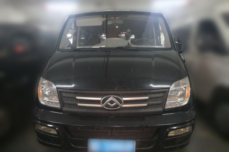 Used SAIC MAXUS Xintu V80 2023 2.0T Manual Classic Aoyuntong Short Wheelbase Ultra-Low Roof 5/6-Seater Front