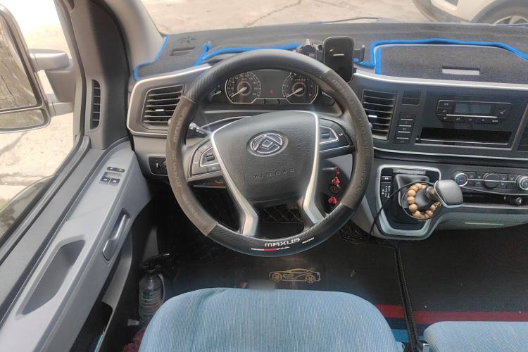 Used SAIC MAXUS Xintu V80 2023 2.0T PLUS AMT All-Rounder Long Wheelbase Mid-Height—6/7/8/9-Seater Steering Wheel