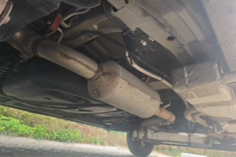 Used SAIC MAXUS Xintu V80  Chassis Front Left