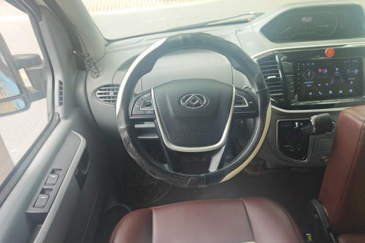 Used SAIC MAXUS Xintu V80  Steering Wheel