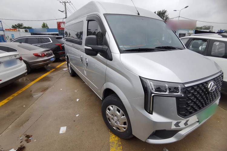 Used SAIC MAXUS Xintu V80 2023 2.0T Manual Classic Aoyuntong Long Wheelbase Mid-Height 6/7/8/9-Seater Exterior 2