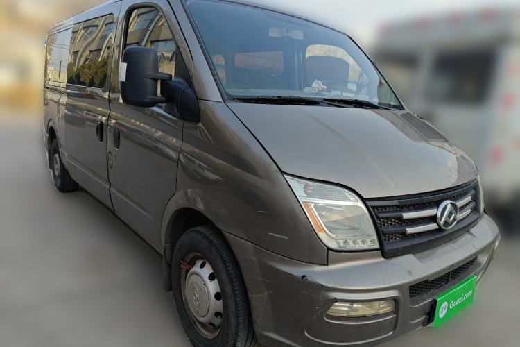Used SAIC MAXUS Xintu V80 2023 2.0T Manual Classic Aoyuntong Short Wheelbase Ultra-Low Roof 5/6-Seater Front Right 45 Deg