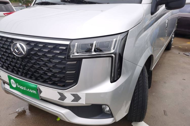 Used SAIC MAXUS Xintu V80 2023 2.0T Manual Classic Aoyuntong Long Wheelbase Mid-Height 6/7/8/9-Seater Left Front Headlight