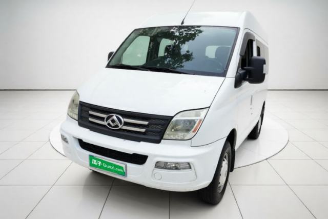 Used SAIC MAXUS Xintu V80 2023 2.0T Manual Classic Aoyuntong Short Wheelbase Mid-Roof 5/6-Seater