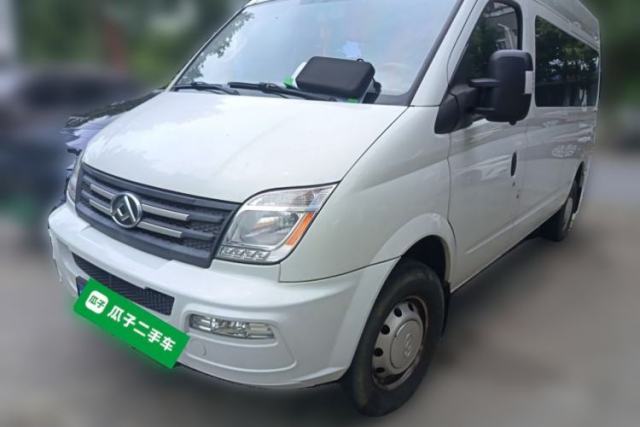 Used SAIC MAXUS Xintu V80 2023 2.0T AMT Classic Aoyuntong Power Version Long Wheelbase Mid-Roof Design 6/7/8/9-Seater