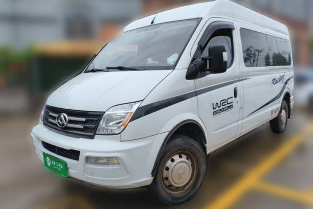 Used SAIC MAXUS Xintu V80 2023 2.0T Manual Classic Aoyuntong Long Wheelbase Mid-Height 6/7/8/9-Seater