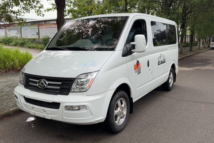 Used SAIC MAXUS Xintu V80 2023 2.0T AMT Classic Aoyuntong Short Wheelbase Ultra-Low Roof 5/6-Seater Guazi used car, China used car export, Used car for sale, Used cars, Cheapest cars for sale