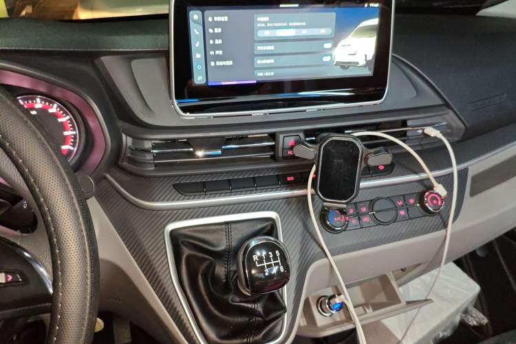 Used SAIC MAXUS Xintu V80  Audio And AC Panel