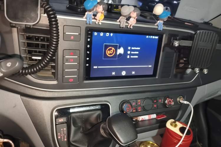 Used SAIC MAXUS Xintu V80  Audio And AC Panel