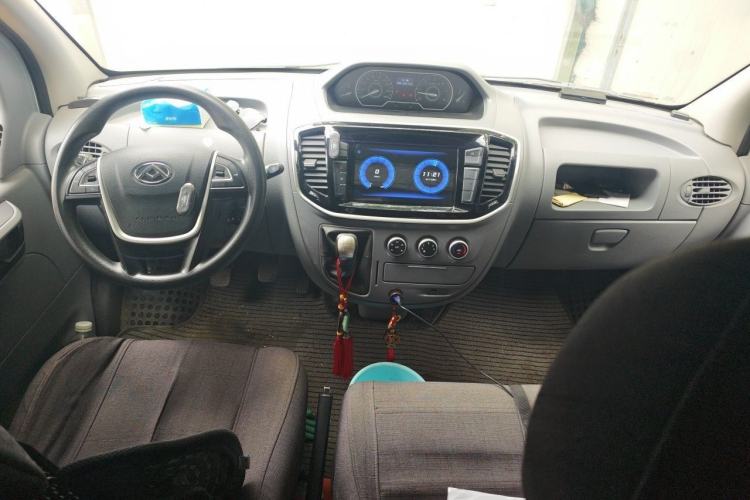Used SAIC MAXUS Xintu V80  Center Console