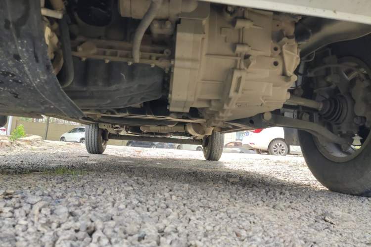 Used SAIC MAXUS Xintu V80  Chassis Front