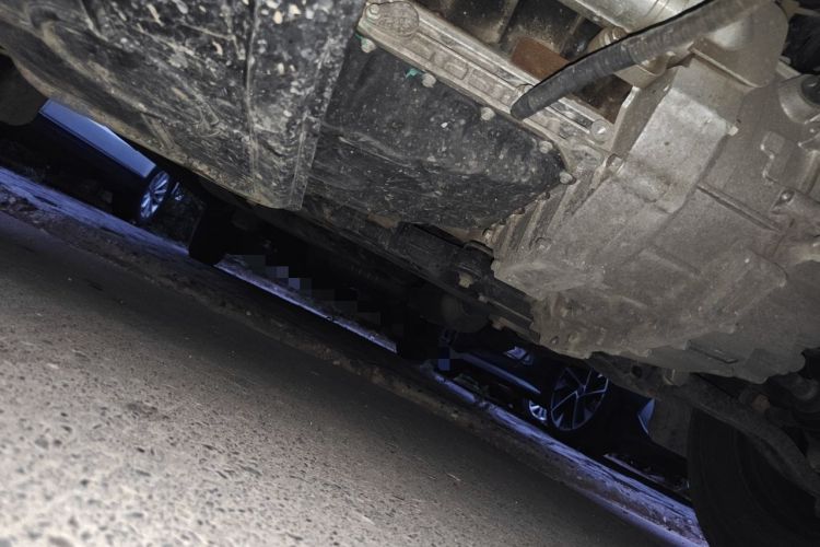 Used SAIC MAXUS Xintu V80 2023 2.0T AMT Classic Aoyuntong Long Wheelbase Mid-Height 6/7/8/9-Seater Chassis Front