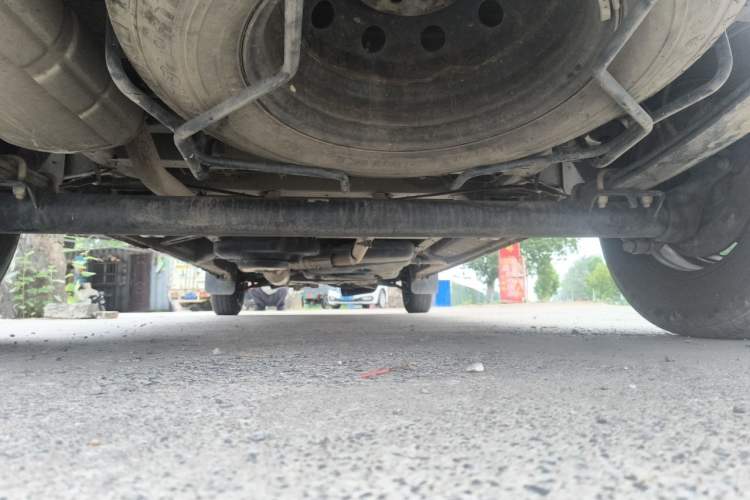 Used SAIC MAXUS Xintu V80  Chassis Rear