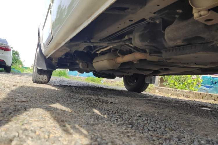 Used SAIC MAXUS Xintu V80  Chassis Rear Left