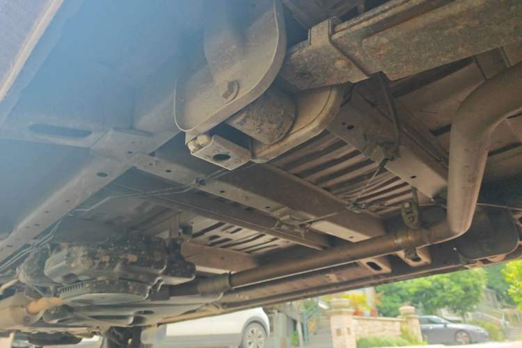Used SAIC MAXUS Xintu V80  Chassis Rear Left