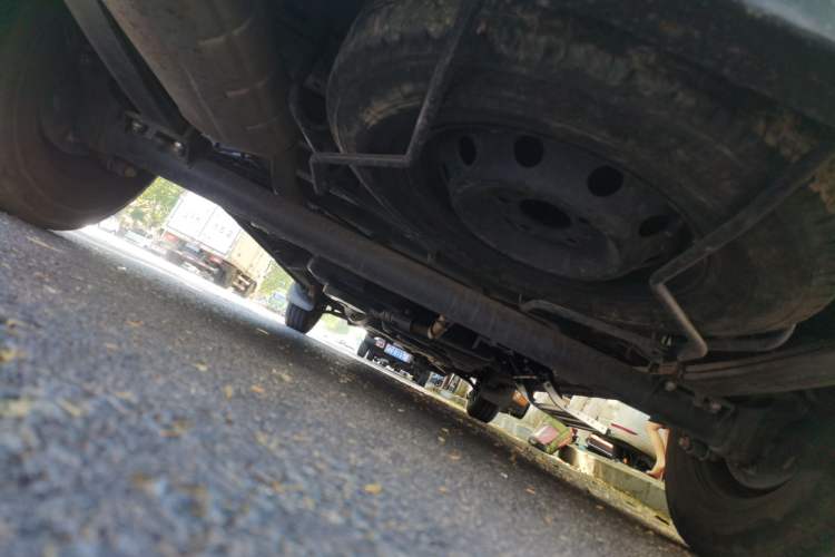 Used SAIC MAXUS Xintu V80  Chassis Rear
