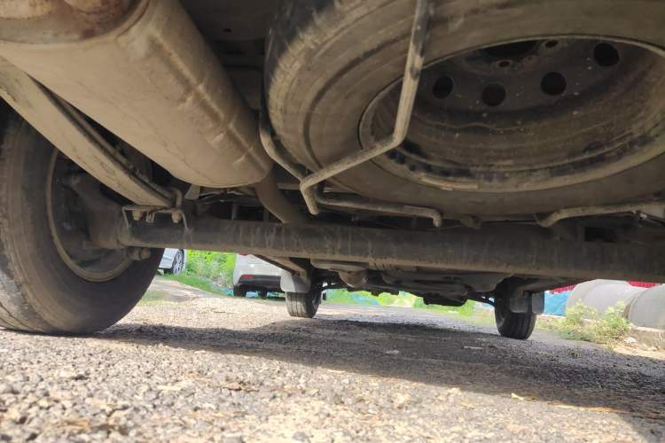 Used SAIC MAXUS Xintu V80  Chassis Rear