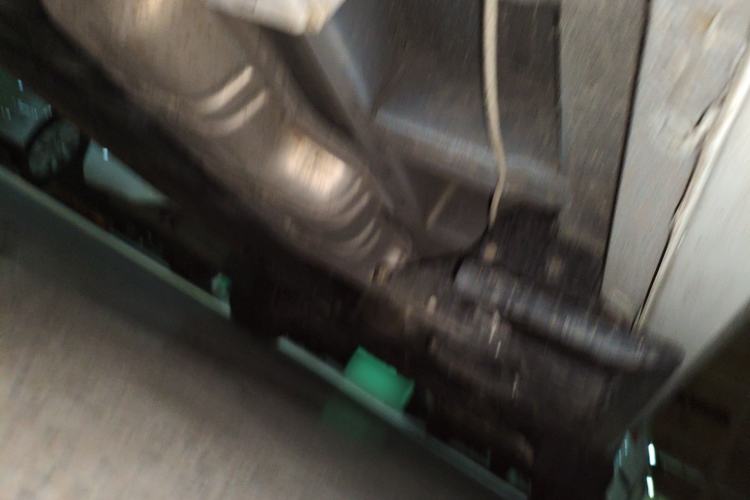 Used SAIC MAXUS Xintu V80  Chassis Rear Right