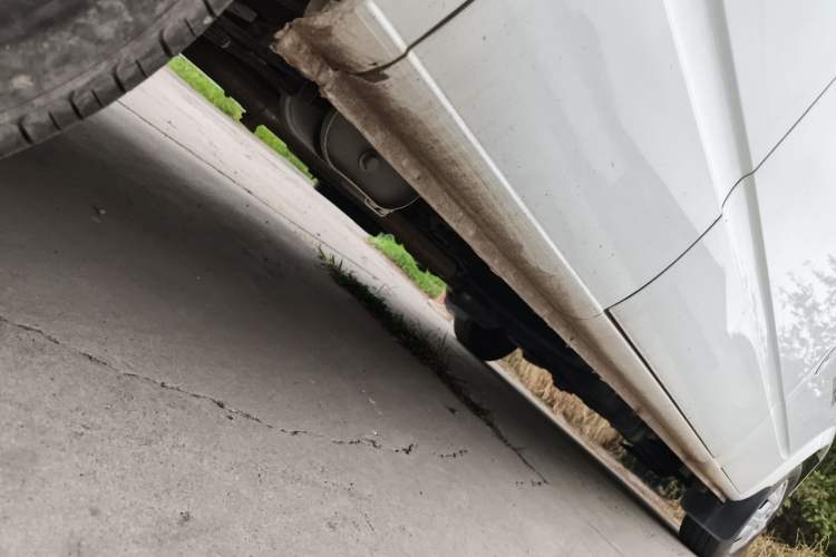 Used SAIC MAXUS Xintu V80  Chassis Rear Right