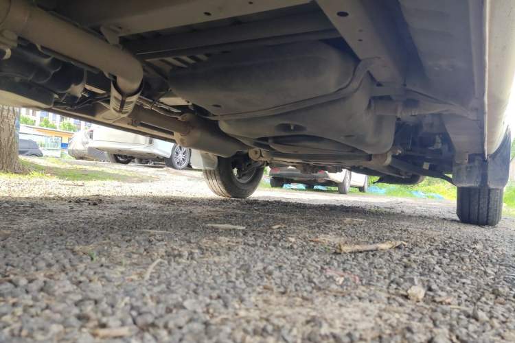 Used SAIC MAXUS Xintu V80  Chassis Rear Right