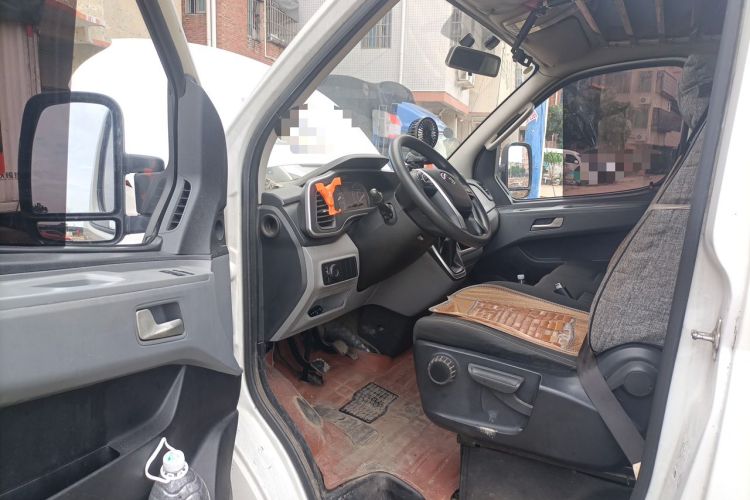 Used SAIC MAXUS Xintu V80 2023 2.0T PLUS Manual Commercial Version Long Wheelbase Mid-Height 9-Seater with Three Rows Driver Seat