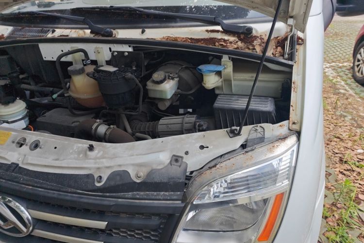 Used SAIC MAXUS Xintu V80  Engine Bay Left