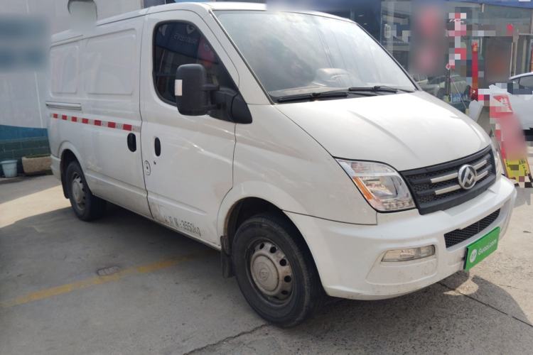 Used SAIC MAXUS Xintu V80 2023 2.0T Manual Classic City Delivery King Short Wheelbase Ultra-Low Roof 3-Seater Exterior 1