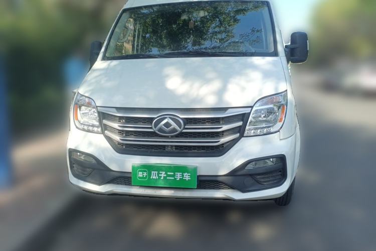Used SAIC MAXUS Xintu V80 2023 2.0T Manual Classic Aoyuntong Short Wheelbase Mid-Roof 5/6-Seater Exterior 1