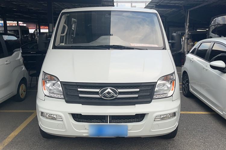 Used SAIC MAXUS Xintu V80 2023 2.0T AMT Classic Aoyuntong Short Wheelbase Ultra-Low Roof 5/6-Seater Exterior 1