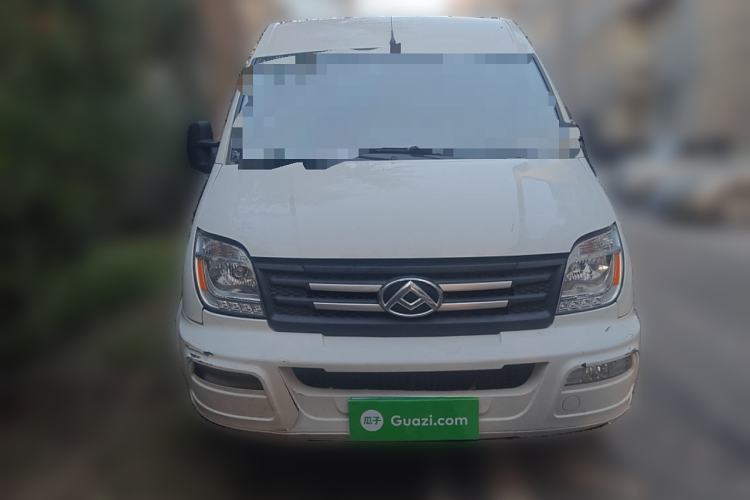 Used SAIC MAXUS Xintu V80 2023 2.0T Manual Classic City Delivery King Long Wheelbase Mid-Roof 3-Seater Exterior 1