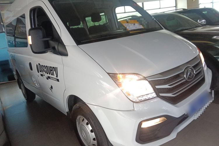 Used SAIC MAXUS Xintu V80 2023 2.0T AMT Classic Aoyuntong Short Wheelbase Mid-Roof 5/6-Seater Exterior 2