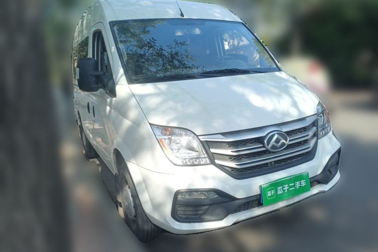 Used SAIC MAXUS Xintu V80 2023 2.0T Manual Classic Aoyuntong Short Wheelbase Mid-Roof 5/6-Seater Exterior 2