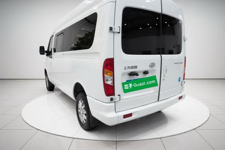 Used SAIC MAXUS Xintu V80 2023 2.0T PLUS Manual All-Around King Long Wheelbase Mid-Height Roof—6/7/8/9-Seater Exterior 3