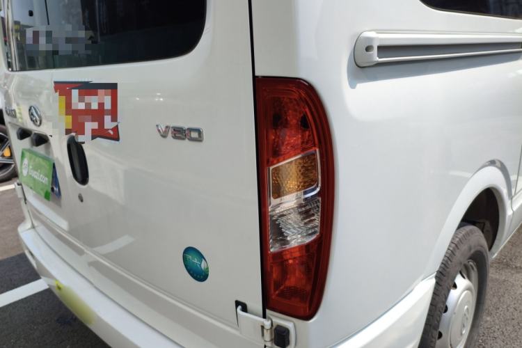 Used SAIC MAXUS Xintu V80 2023 2.0T Manual Classic Aoyuntong Short Wheelbase Ultra-Low Roof 5/6-Seater Exterior 3