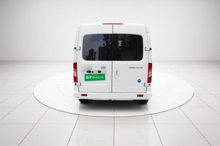 Used SAIC MAXUS Xintu V80 2023 2.0T PLUS Manual All-Around King Long Wheelbase Mid-Height Roof—6/7/8/9-Seater Exterior 4