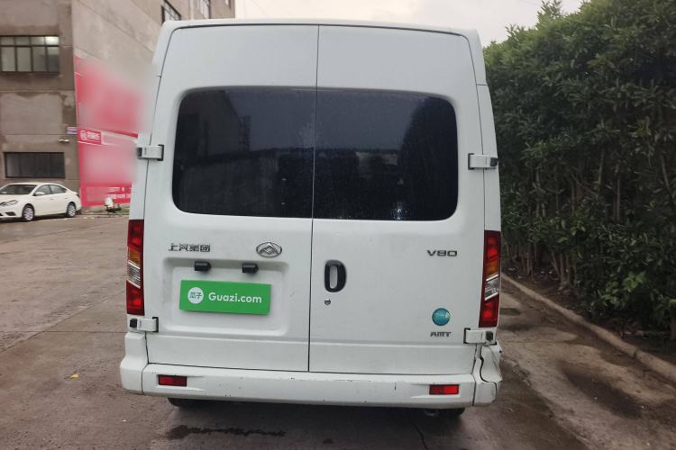 Used SAIC MAXUS Xintu V80 2023 2.0T AMT Classic Aoyuntong Short Wheelbase Mid-Roof 5/6-Seater Exterior 4