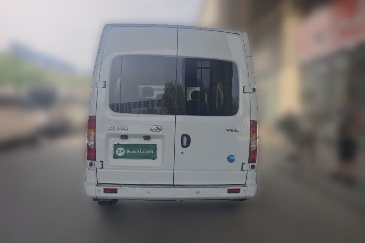 Used SAIC MAXUS Xintu V80 2023 2.0T Manual Classic Aoyuntong Power Version Short Wheelbase Mid-Height 5/6-Seater Exterior 4