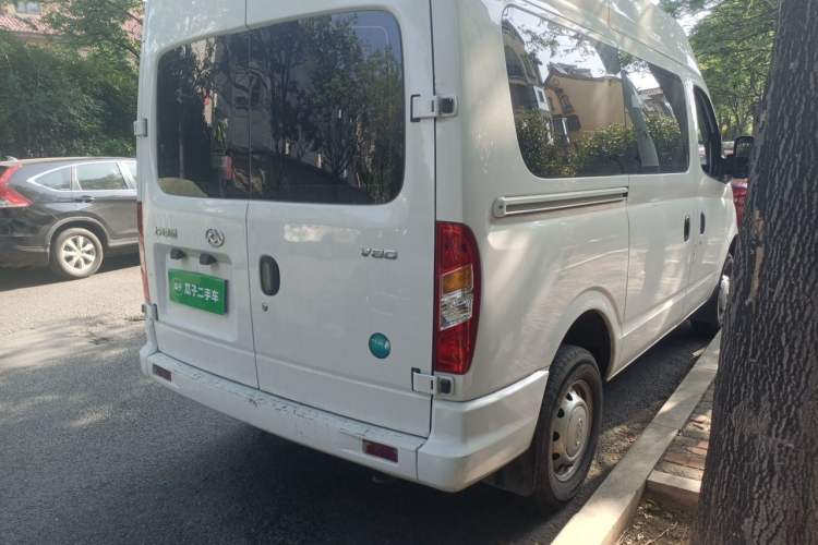 Used SAIC MAXUS Xintu V80 2023 2.0T Manual Classic Aoyuntong Short Wheelbase Mid-Roof 5/6-Seater Exterior 5