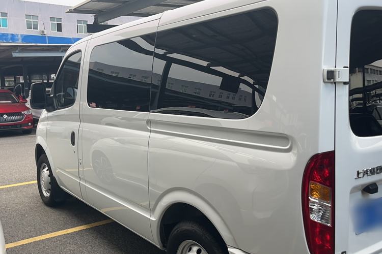 Used SAIC MAXUS Xintu V80 2023 2.0T AMT Classic Aoyuntong Short Wheelbase Ultra-Low Roof 5/6-Seater Exterior 5