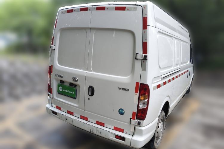 Used SAIC MAXUS Xintu V80 2023 2.0T Manual Classic City Delivery King Long Wheelbase Mid-Roof 3-Seater Exterior 5