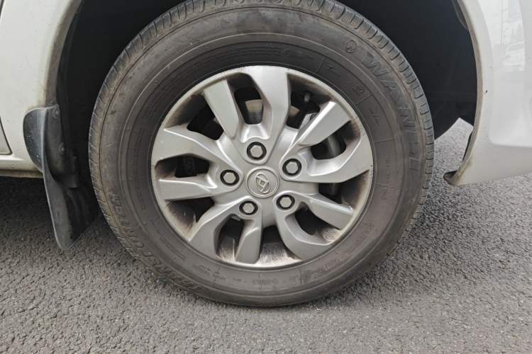 Used SAIC MAXUS Xintu V80 2023 2.0T PLUS AMT City Edition Short Wheelbase Ultra-Low Roof 5/6-Seater Exterior 7