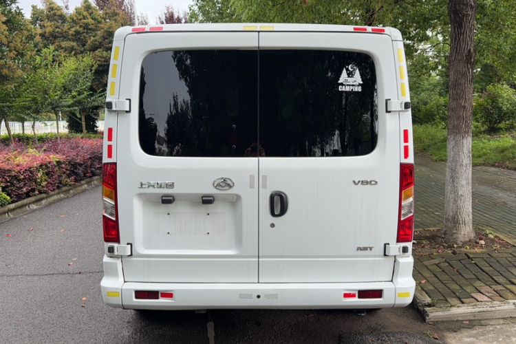 Used SAIC MAXUS Xintu V80 2023 2.0T AMT Classic Aoyuntong Short Wheelbase Ultra-Low Roof 5/6-Seater Exterior 8