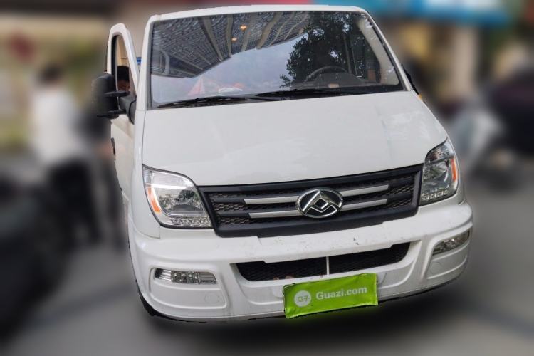Used SAIC MAXUS Xintu V80 2023 2.0T AMT Classic Aoyuntong Long Wheelbase Ultra-Low Roof with 6/7/8/9 Seats Front