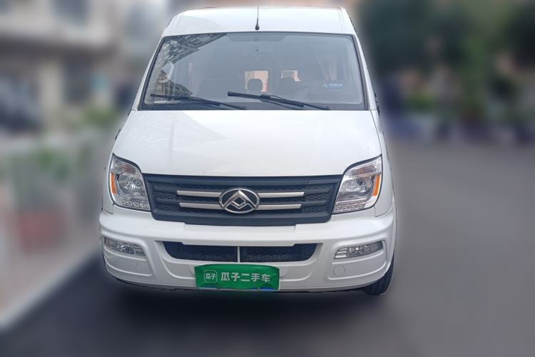 Used SAIC MAXUS Xintu V80 2023 2.0T AMT Classic Aoyuntong Long Wheelbase Mid-Height 6/7/8/9-Seater Front